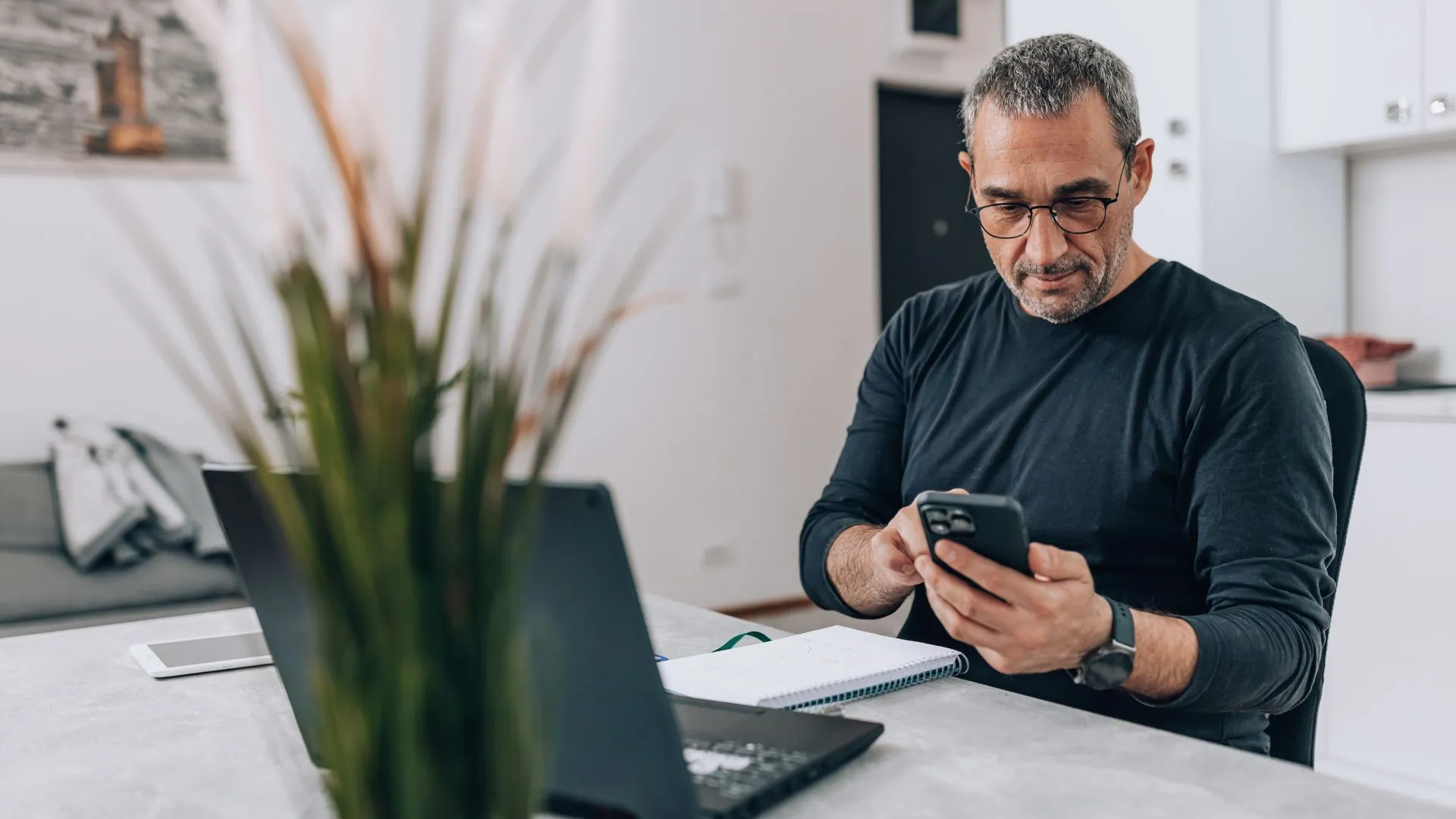 How AI Helps You Prepare for Recessions, Layoffs, and Economic Uncertainty