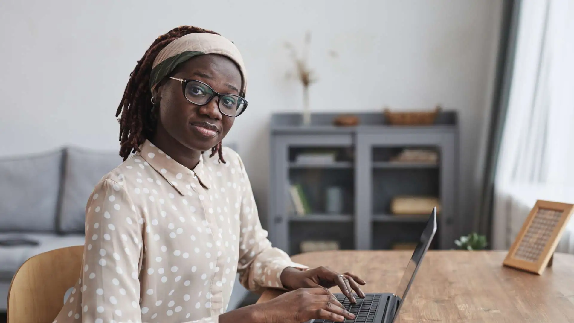 How to Land a Second Job Without Burning Out at the First