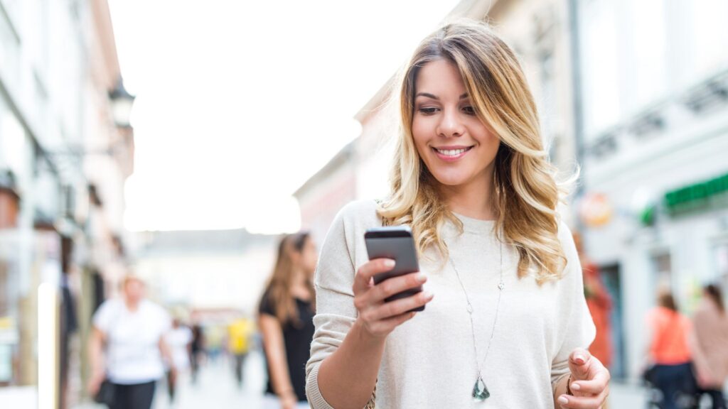 When to Use Instant Cash, Savings, or Card: BudgetGPT Decision Guide