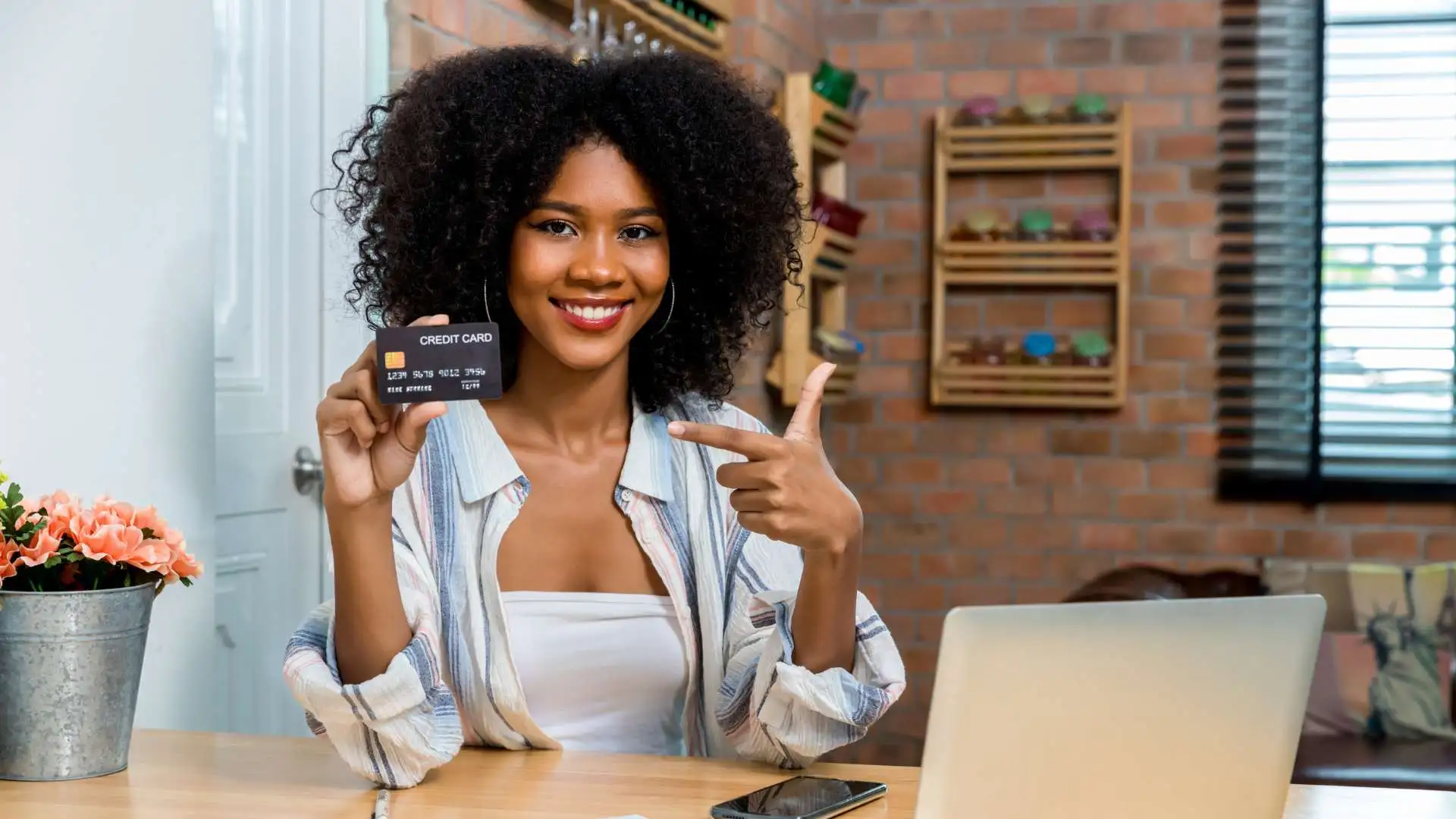 How Do Credit Card Rewards Work and How Can You Maximize Them?